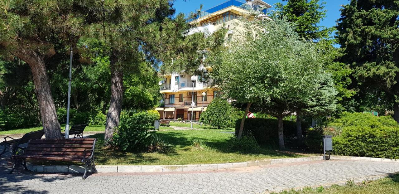 Апартамент Парк Несебър Exteriér fotografie